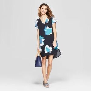 A New Day || Womens Floral Print Short Sleeve V-Neck Crepe Dress in Navy
